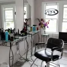 Entreprises 1 image A TOUCH OF CLASS DESIGNERS OF HAIR Hair Salons dans Windsor ON