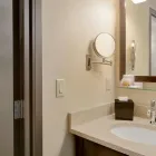 Entreprises 40 image BEST WESTERN PLUS EDMONTON AIRPORT HOTEL travel & tourism dans Leduc AB