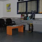 Entreprises 1 image BEVERLY TIRE & AUTO Tire Dealers & Repairs dans Windsor ON