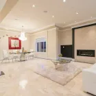 Entreprises 2 image BLUE LADDER PROJECTS Real Estate & Home Improvement dans Burnaby BC