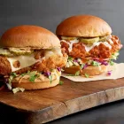 Entreprises 2 image BUFFALO WILD WINGS Takeout Shops & Food Delivery Services dans Oakville ON