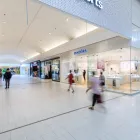 Entreprises 13 image CARREFOUR DE L'ESTRIE Shopping Centres & Malls dans Sherbrooke QC