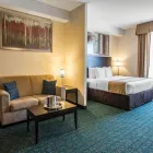 Entreprises 35 image COMFORT HOTEL BAYER'S LAKE travel & tourism dans Halifax NS