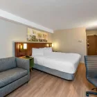 Business 16 image COMFORT INN SOUTH SHORE travel & tourism in Boucherville QC