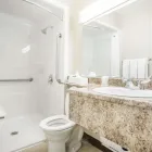 Entreprises 6 image ECONO LODGE travel & tourism dans Miramichi NB