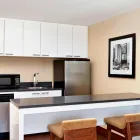 Entreprises 2 image FOUR POINTS BY SHERATON KELOWNA AIRPORT travel & tourism dans Kelowna BC