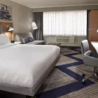 Entreprises 2 image FOUR POINTS BY SHERATON WINDSOR DOWNTOWN travel & tourism dans Windsor ON