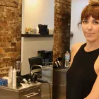 Entreprises 2 image FRINGE SALON Hair Salons dans Toronto ON