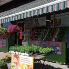 Entreprises 3 image FRUITERIE AUX PETITS OIGNONS Supermarkets dans Montréal QC