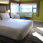 Entreprises 27 image HOLIDAY INN EXPRESS VANCOUVER AIRPORT - RICHMOND Wedding Venues dans Richmond BC