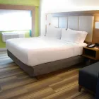 Entreprises 37 image HOLIDAY INN EXPRESS VANCOUVER AIRPORT - RICHMOND Wedding Venues dans Richmond BC
