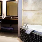 Entreprises 6 image HOLIDAY INN & SUITES WEST EDMONTON Wedding Venues dans West Edmonton AB