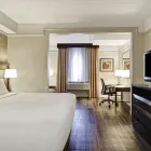 Entreprises 39 image HOLIDAY INN & SUITES WINDSOR (AMBASSADOR BRIDGE) Wedding Venues dans Windsor ON