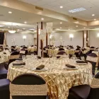 Entreprises 48 image HOLIDAY INN & SUITES WINDSOR (AMBASSADOR BRIDGE) Wedding Venues dans Windsor ON