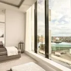 Entreprises 75 image JW MARRIOTT PARQ VANCOUVER travel & tourism dans Vancouver BC