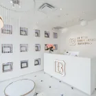Entreprises 1 image LA BELLE BEAUTY LOUNGE Skin Care Clinics & Services dans Markham ON