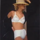 Entreprises 14 image LEGS PLUS INC & BRA BOUTIQUE Shopping dans North York ON