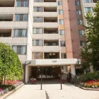 Entreprises 4 image MARLBOROUGH COURT Real Estate Agents dans Oakville ON