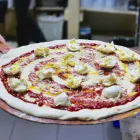 Entreprises 2 image MEGABITE GRANVILLE ST. Pizzerias & Pizza Places dans Vancouver BC