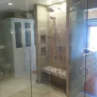 Entreprises 44 image NEW TOWN GLASS LTD Real Estate & Home Improvement dans Westbank BC