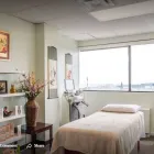 Entreprises 4 image NIKKI'S ACCUPUNCTURE & BEAUTY CLINIC Health & Medicine dans Halifax NS