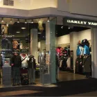 Entreprises 1 image OAKLEY VAULT Sunglasses & Accessories dans Vaughan ON
