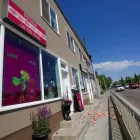 Entreprises 2 image PETALS AND ARTISAN'S ROW Shopping dans Edmonton AB