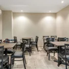 Business 22 image QUALITY INN CENTRE-VILLE travel & tourism in Montréal QC