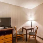 Entreprises 1 image QUALITY INN & CONFERENCE CENTRE travel & tourism dans Red Deer AB