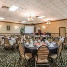Entreprises 24 image QUALITY INN & CONFERENCE CENTRE travel & tourism dans Red Deer AB