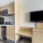 Entreprises 21 image QUALITY INN & SUITES travel & tourism dans Oakville ON