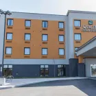 Business 33 image QUALITY INN & SUITES travel & tourism in Kingston ON