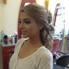 Entreprises 18 image SAFORA UNISEX HAIR&BEAUTY Hair Salons dans Stoney Creek ON