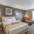 Business 12 image SURESTAY PLUS HOTEL BY BEST WESTERN SEVEN OAKS travel & tourism in Regina SK