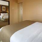 Business 27 image SURESTAY PLUS HOTEL BY BEST WESTERN SEVEN OAKS travel & tourism in Regina SK