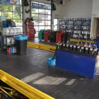 Entreprises 3 image TAKE 5 OIL CHANGE Automotive dans Coquitlam BC