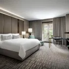 Entreprises 1 image THE HAZELTON HOTEL dans Toronto ON