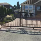 Entreprises 29 image TOPS ALUMINUM RAILINGS LTD Real Estate & Home Improvement dans Richmond BC