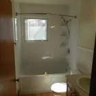 Entreprises 11 image ULTIMATE BATHROOM RENOVATIONS Real Estate & Home Improvement dans Dartmouth NS