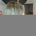 Entreprises 1 image UNRULY HAIR STUDIO Hair Salons dans Windsor ON