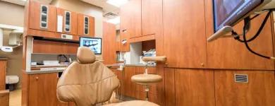 Entreprises 1 image ACQUA DENTAL CENTRE Health & Medicine dans Richmond BC