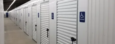 Entreprises 2 image BLUEBIRD SELF STORAGE Storage Facilities & Self-Storage Units dans Woodbridge ON