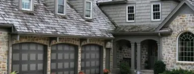 Entreprises 8 image CANADIAN GARAGE DOOR Real Estate & Home Improvement dans Mississauga ON
