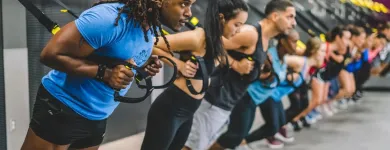 Entreprises 8 image CRUNCH FITNESS - LONDON SOUTH Sports Grounds & Stadiums dans London ON
