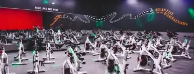 Entreprises 11 image CRUNCH FITNESS - LONDON SOUTH Sports Grounds & Stadiums dans London ON