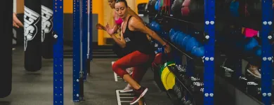 Entreprises 12 image CRUNCH FITNESS - LONDON SOUTH Sports Grounds & Stadiums dans London ON