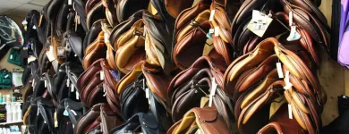 Entreprises 8 image DIAMOND H TACK INC Sports & Recreation dans Kelowna BC