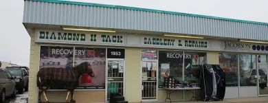 Entreprises 9 image DIAMOND H TACK INC Sports & Recreation dans Kelowna BC