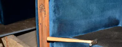 Entreprises 39 image DODMAN UPHOLSTERING LTD Upholsterers dans Burnaby BC