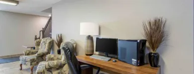 Business 8 image ECONO LODGE travel & tourism in Regina SK